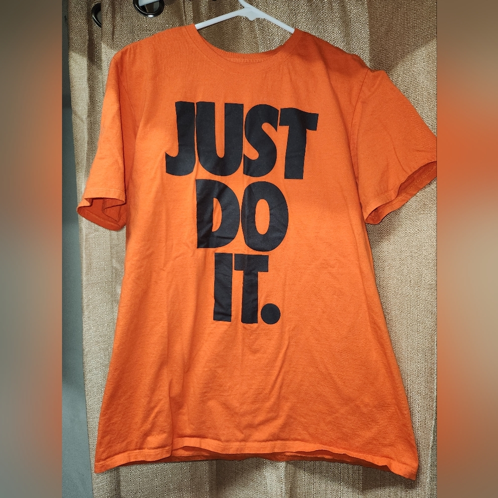 Men's Large Nike Just Do It Tee - Orange/Black